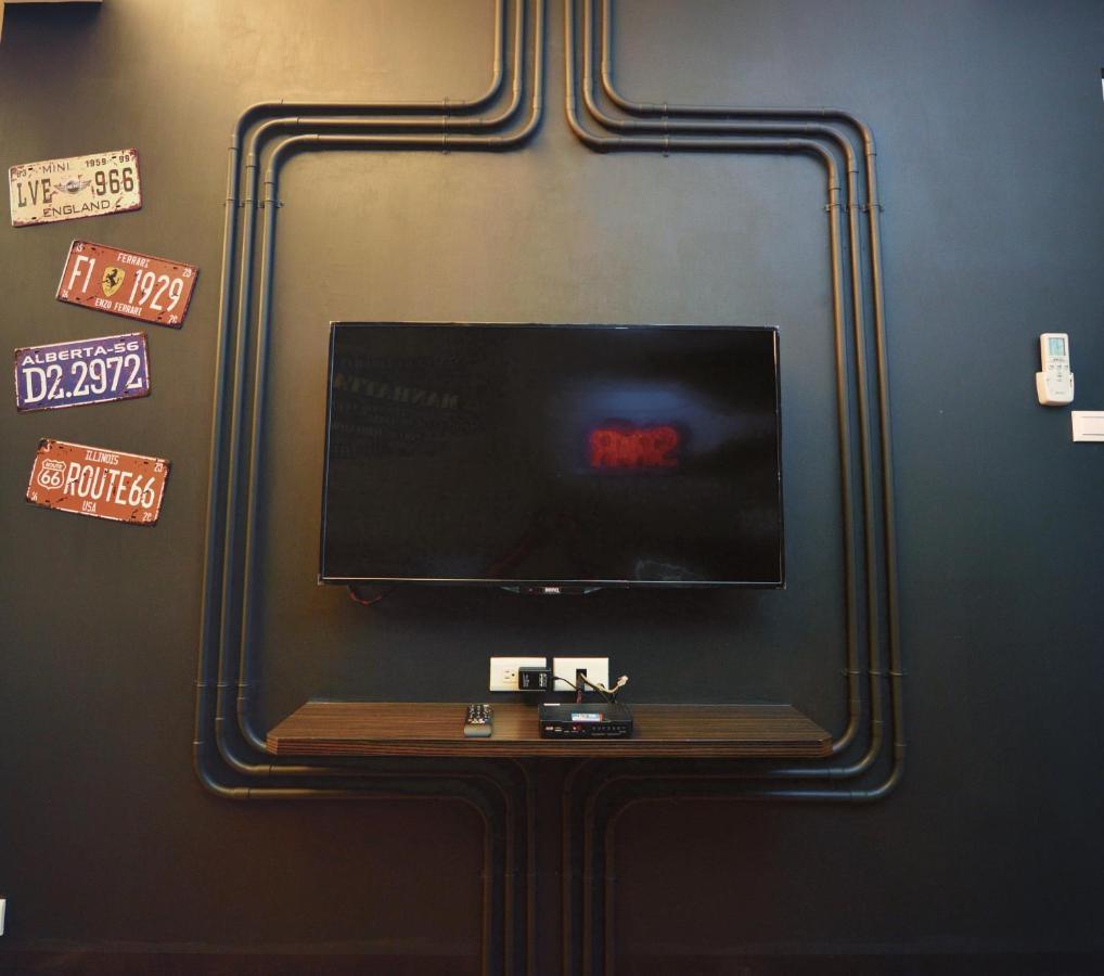 Owl Inn Tainan Exterior photo