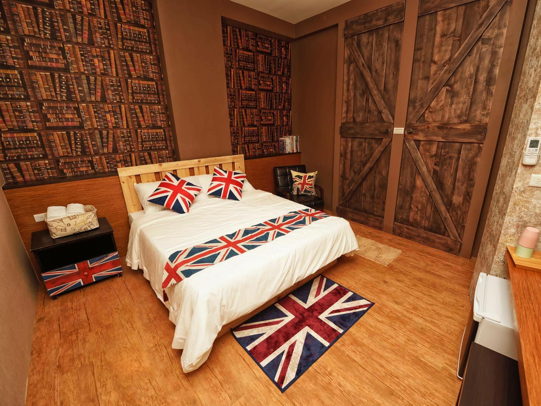 Owl Inn Tainan Exterior photo